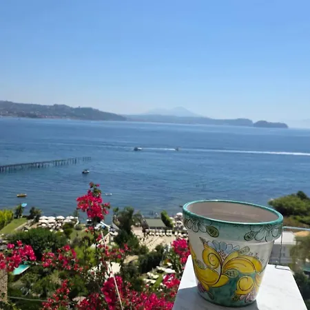 Seaview Apartamento Bacoli